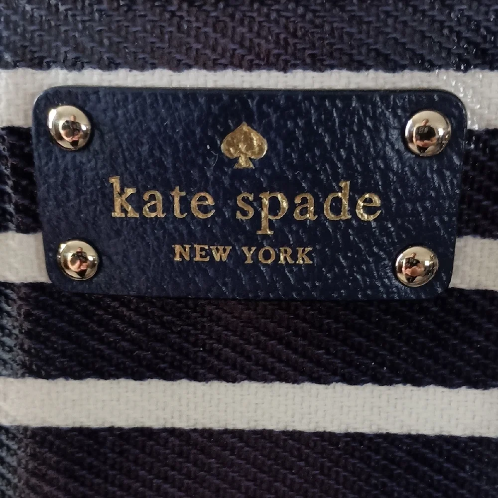 ♠️ Kate Spade Navy and White Striped Women's Bag - Picture 5 of 8